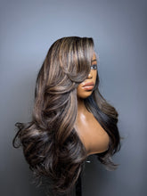 Load image into Gallery viewer, 7x7 Liyah Beige Highlights