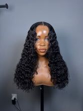 Load image into Gallery viewer, Sza blunt cut